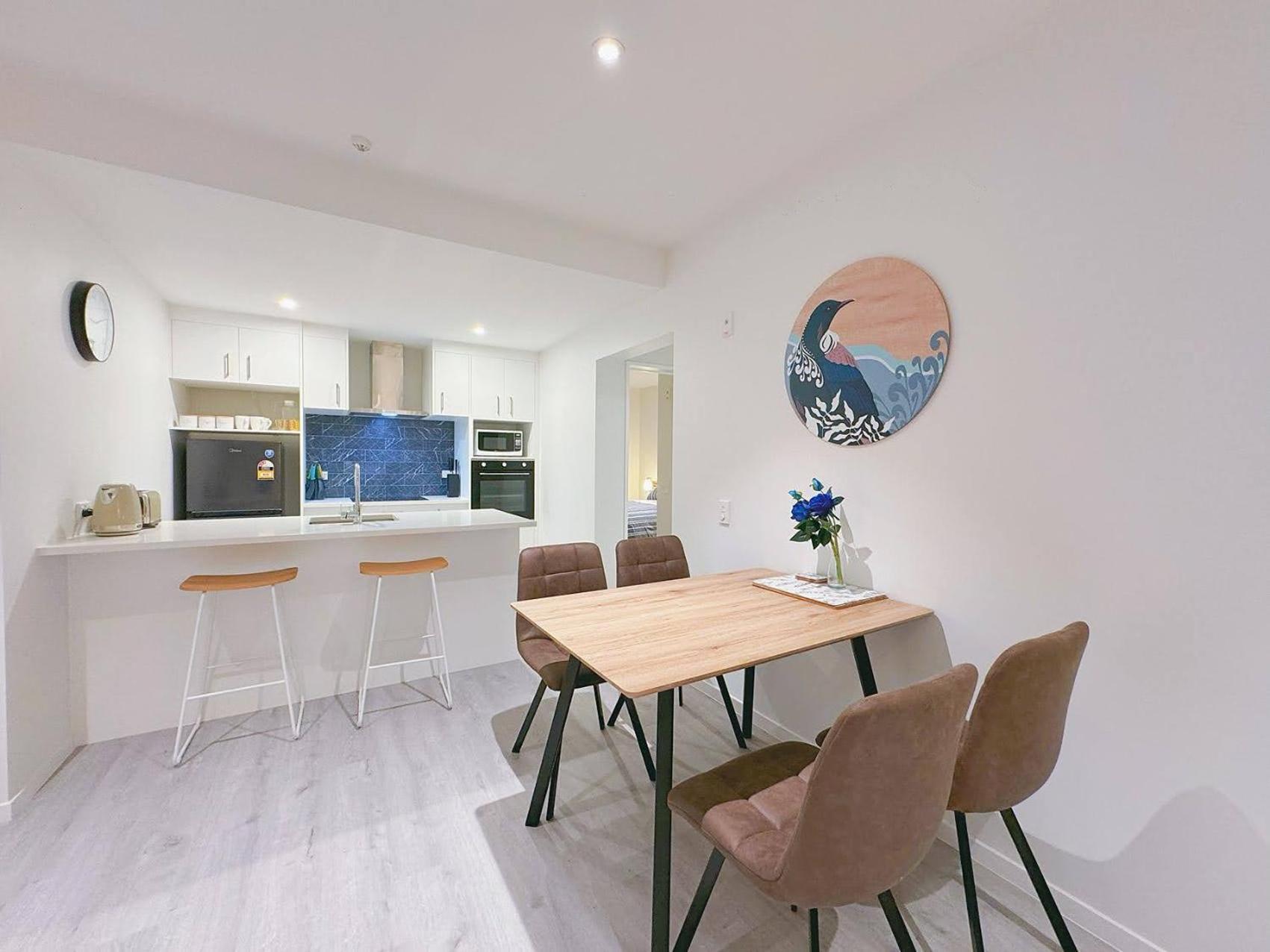 Modern 2Br Central Petone Gem Лоуэр-Хатт Экстерьер фото