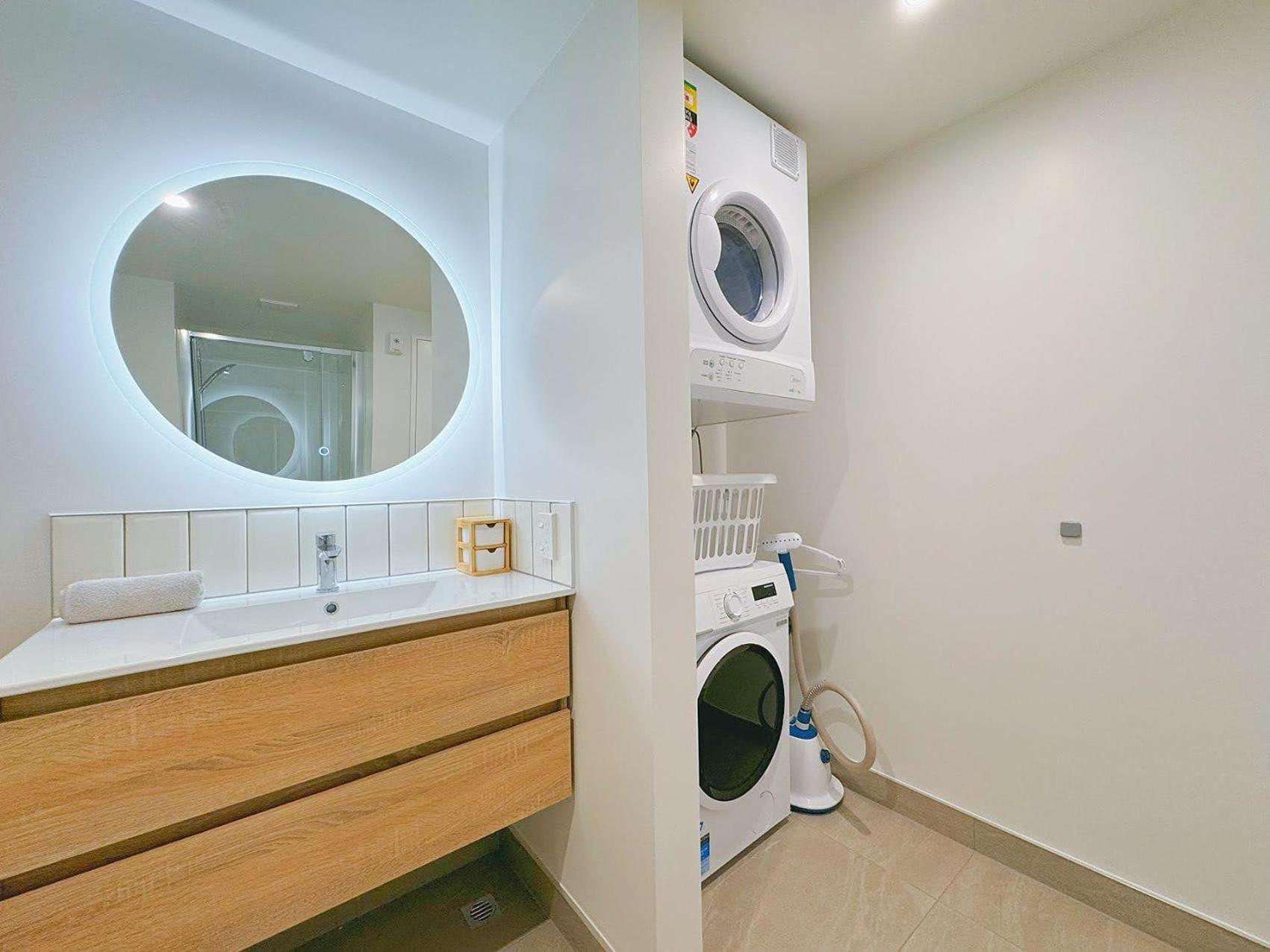 Modern 2Br Central Petone Gem Лоуэр-Хатт Экстерьер фото